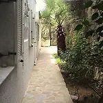Elite Aparthotel